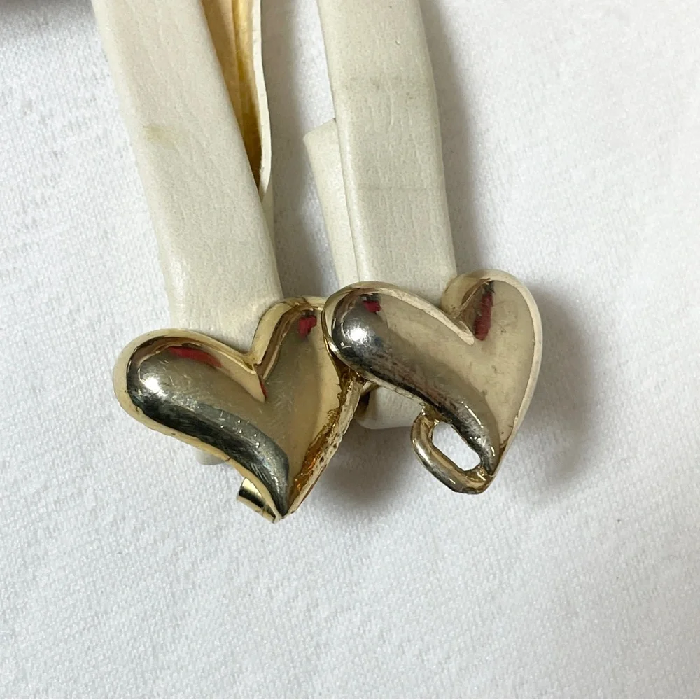 Vintage Cream skinny‎ Belt with Gold Hearts Hook Closure